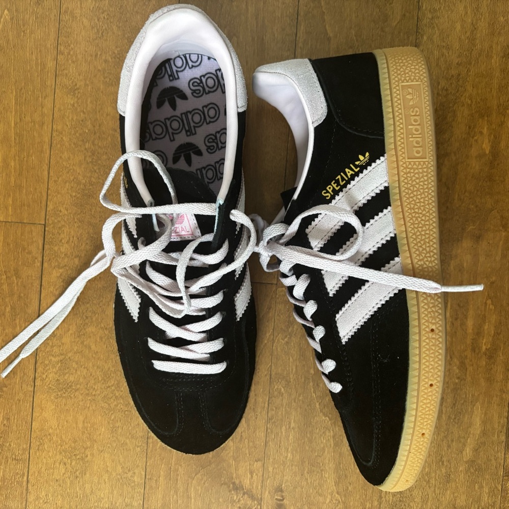 Adidas spezial black and pink